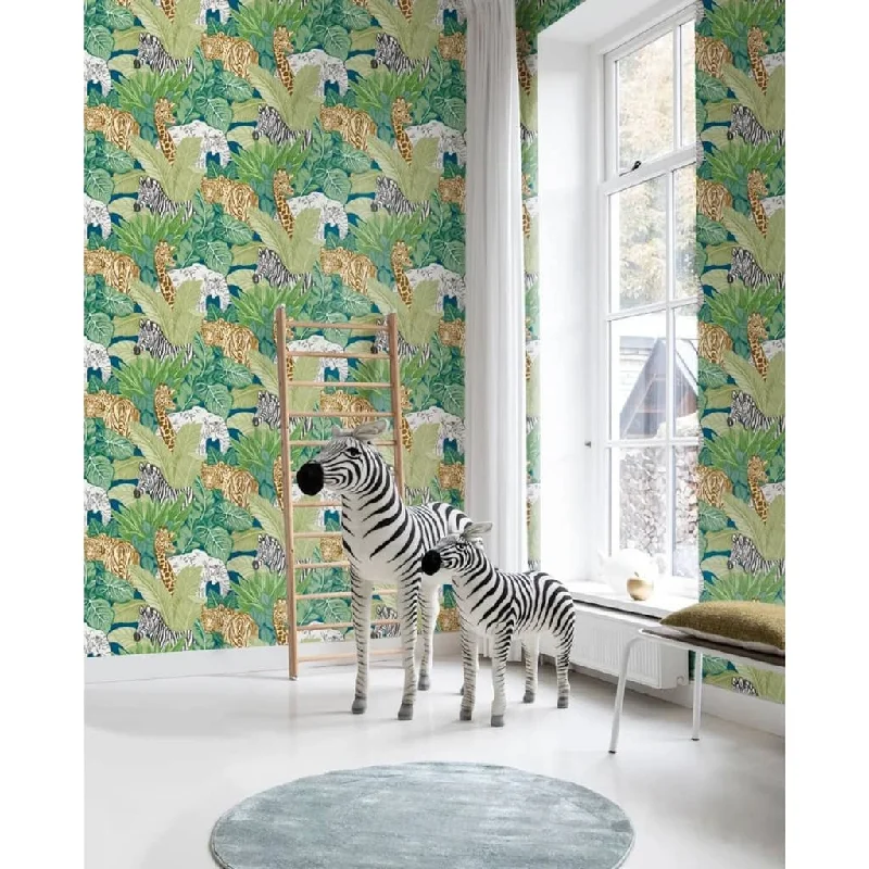 Noordwand Good Vibes Wallpaper Jungle Animals Green and Black